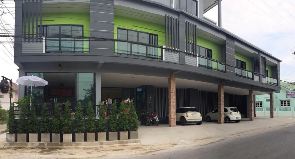 โมเมนต์ เฮาส์ หัวหิน Hostel ภายนอก รูปภาพ